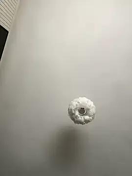 Teengirlmiaa on StripChat 