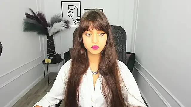 TiffanyYounge on StripChat 