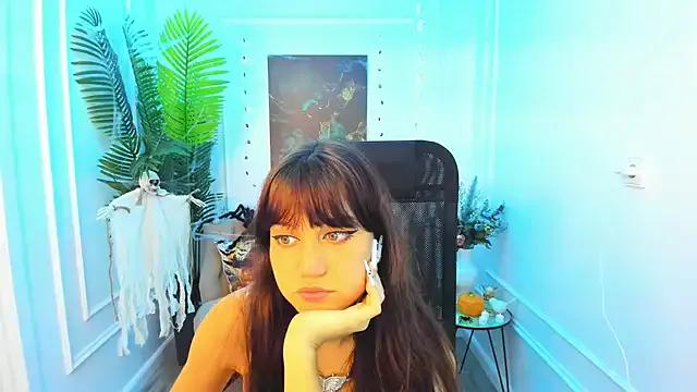 TiffanyYounge on StripChat 