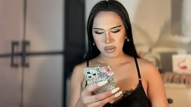 Ts_glamxxxx — NEED SOMEONE TO CUDDLE <3