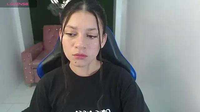 velvetvixen_t on StripChat 