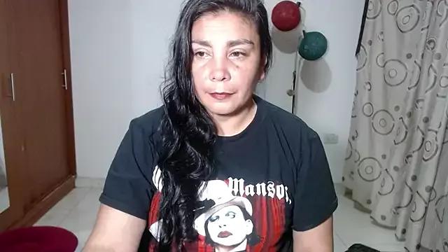 Vivian_milf_paint on StripChat 